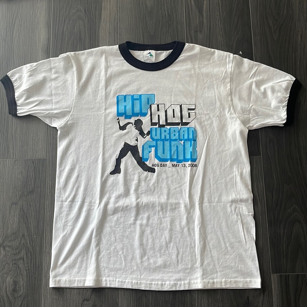 Super clean great fitting tee
